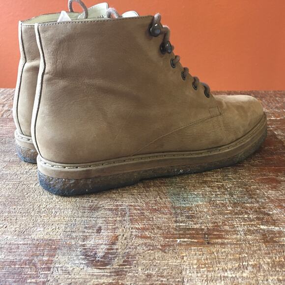 Vintage Cole Haan Country Chukka Ankle Boot Womans 6.5 M Brown Suede Lace Up - Picture 2 of 10